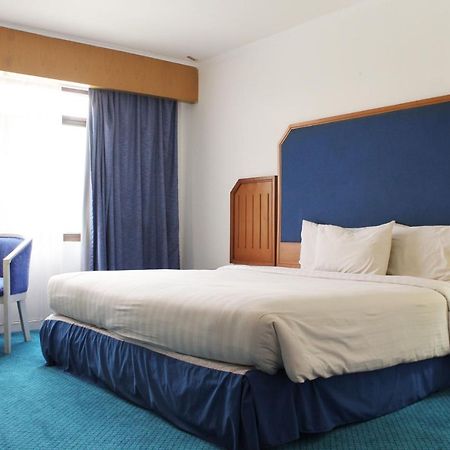 Arnava Hotel Senen Джакарта Экстерьер фото