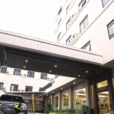 Arnava Hotel Senen Джакарта Экстерьер фото