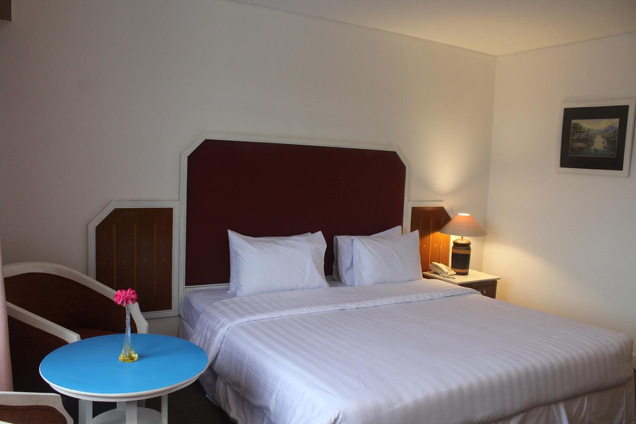Arnava Hotel Senen Джакарта Экстерьер фото