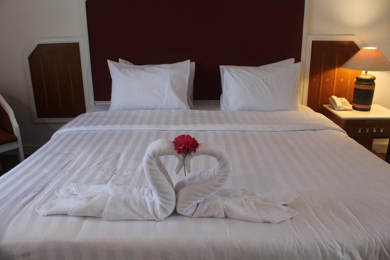 Arnava Hotel Senen Джакарта Экстерьер фото