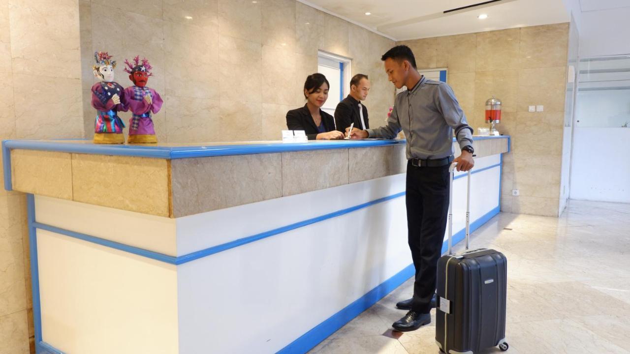 Arnava Hotel Senen Джакарта Экстерьер фото