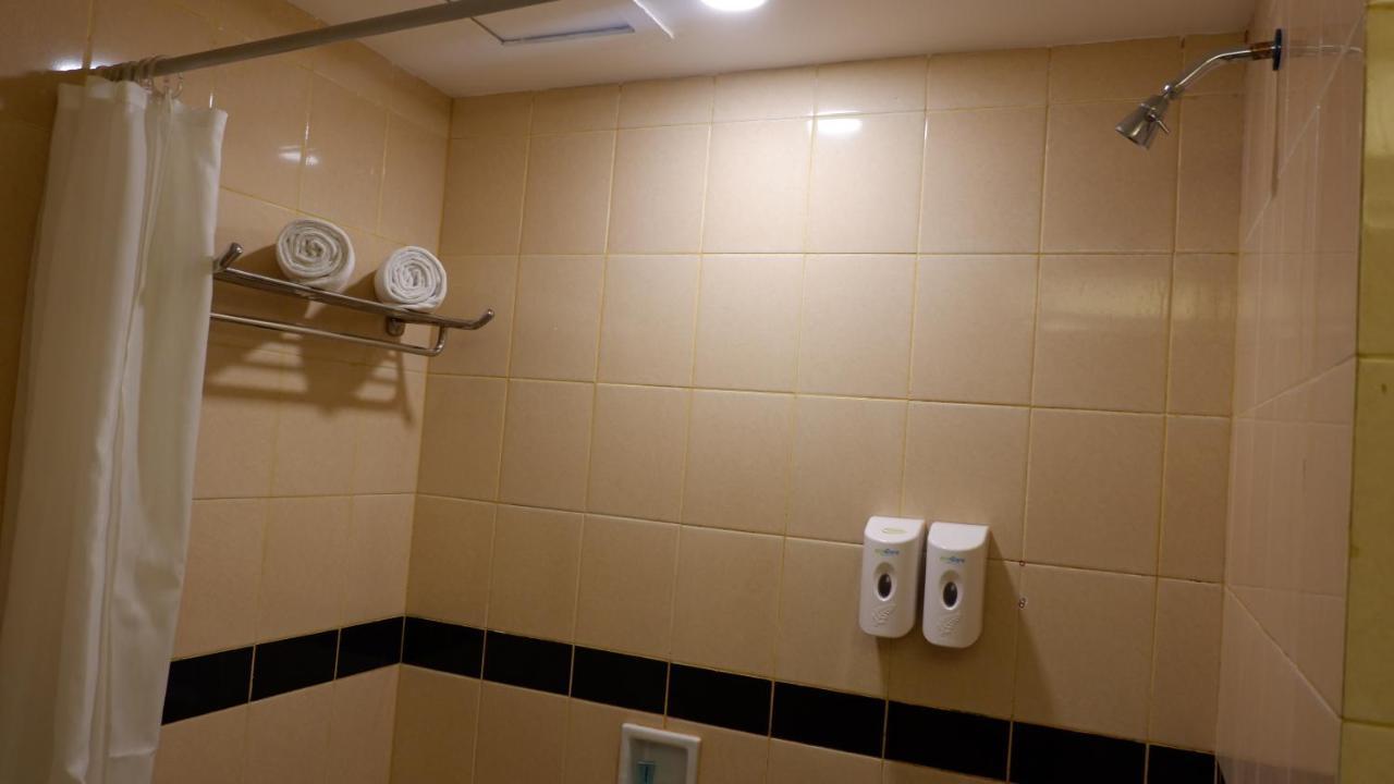 Arnava Hotel Senen Джакарта Экстерьер фото
