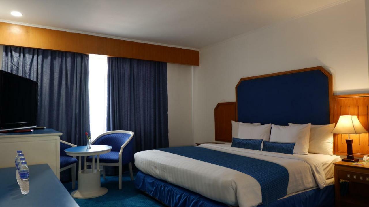 Arnava Hotel Senen Джакарта Экстерьер фото
