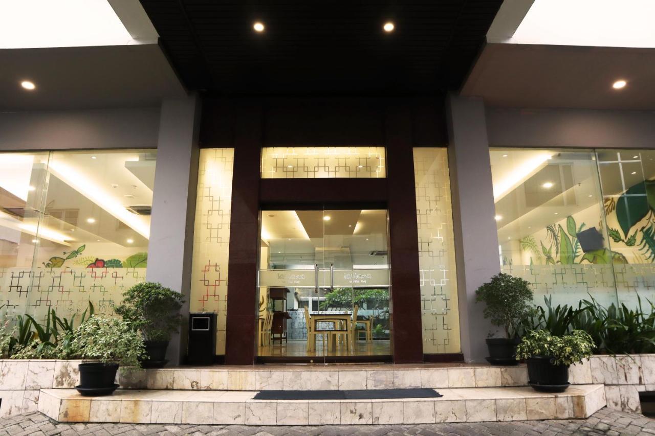 Arnava Hotel Senen Джакарта Экстерьер фото