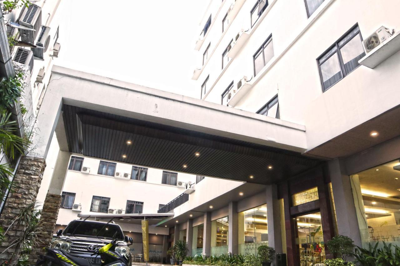 Arnava Hotel Senen Джакарта Экстерьер фото