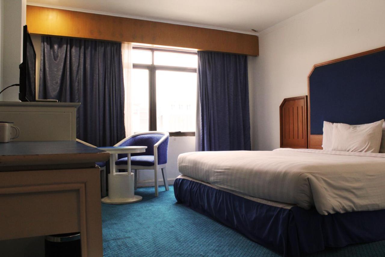 Arnava Hotel Senen Джакарта Экстерьер фото