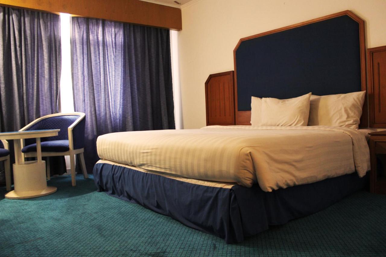 Arnava Hotel Senen Джакарта Экстерьер фото