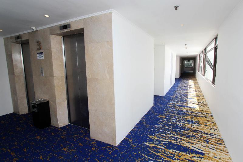 Arnava Hotel Senen Джакарта Экстерьер фото
