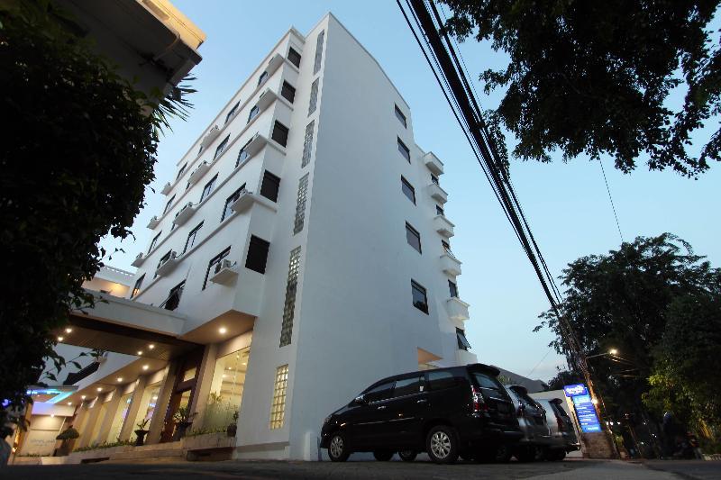Arnava Hotel Senen Джакарта Экстерьер фото